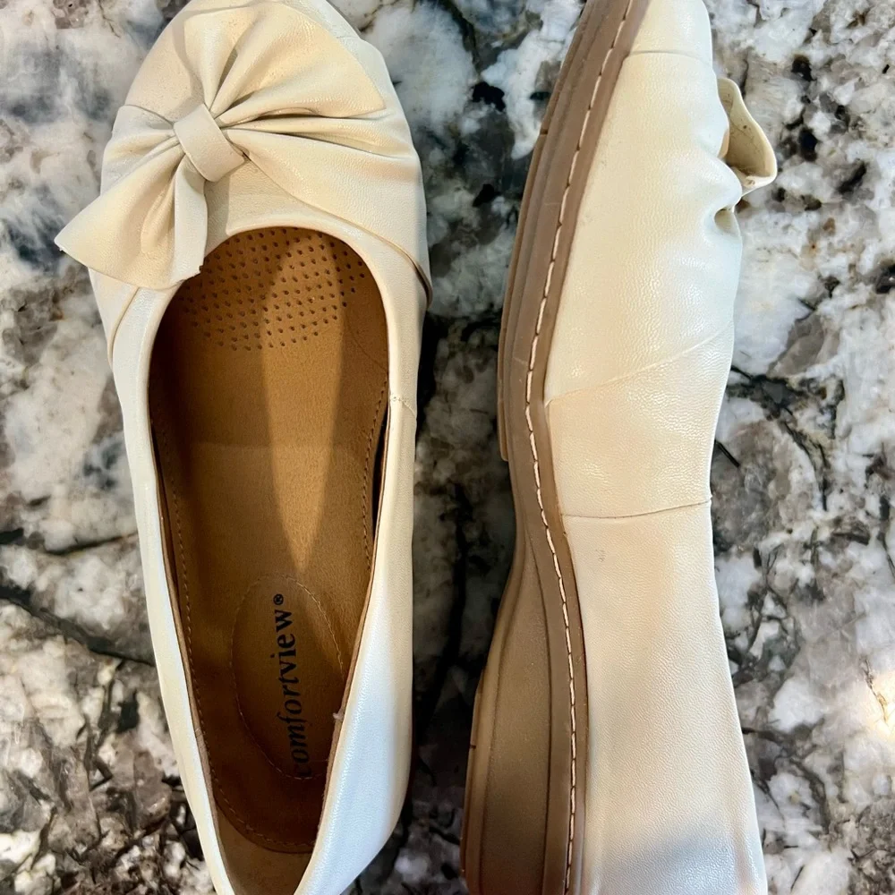 SOLD - Picture 2 of 4